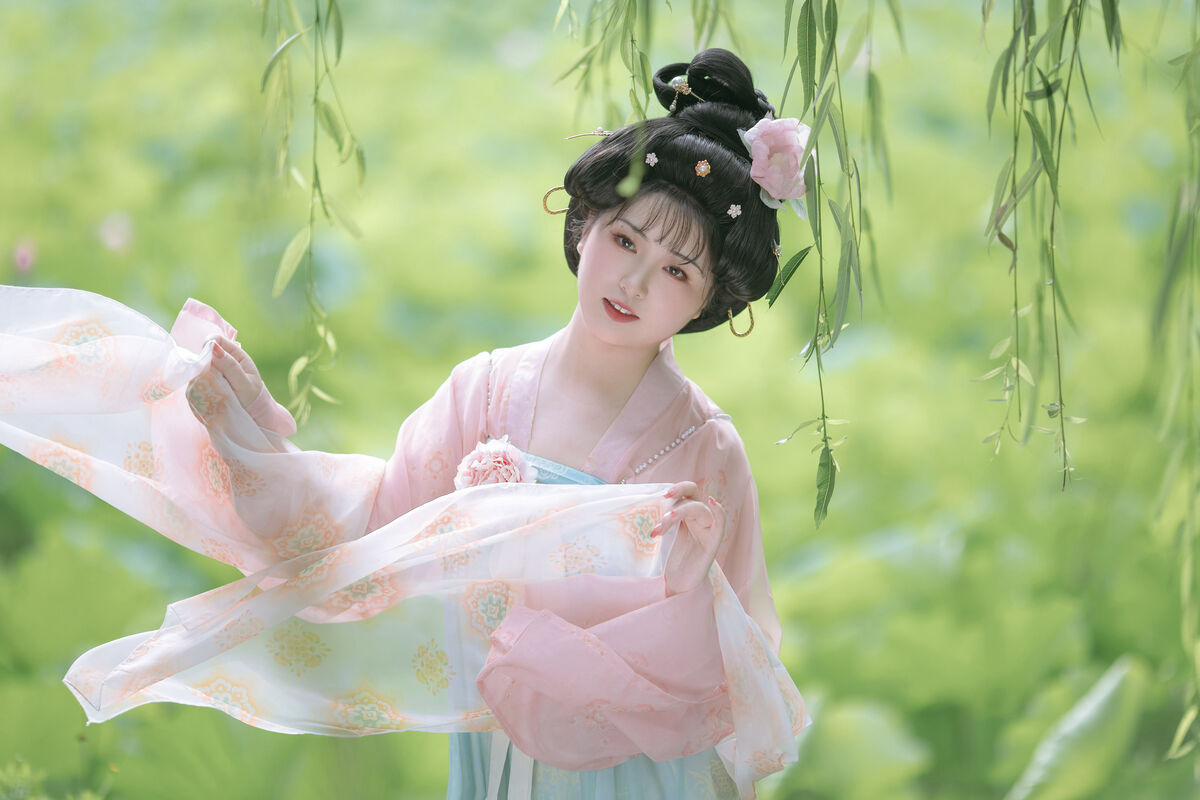 YiTuYu艺图语 Vol.8519 子小浔 (29P)