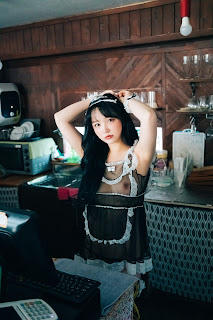 [Loozy] Son Ye-Eun (손예은) – Fetish Cafe