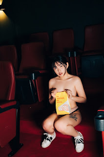 [Loozy] Sonson (손손) – Cinema Girl (+S.Ver)