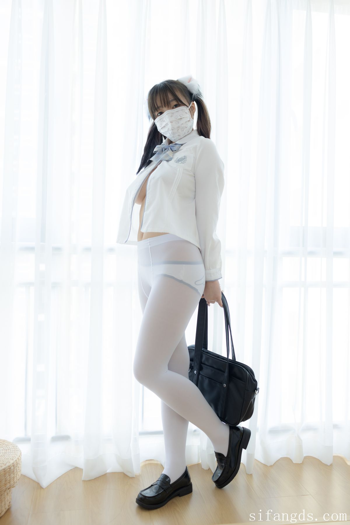 Shao Nu Zhi Xu 少女秩序 – 超级VIP 内部高价定制 R18 JK束缚 Part03 (61P)