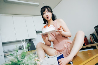 [Loozy] Son Ye-Eun (손예은) – Happy Birthday (+S.Ver)