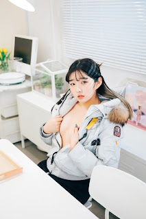 [Loozy] Sonson (손손) – Nude Apron