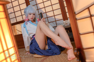 Coser@黏黏团子兔 – 绫华的小憩