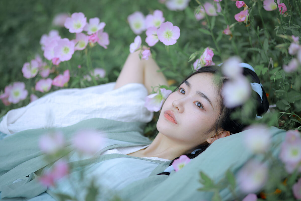 YiTuYu艺图语 Vol.8480 一朵 (23P)