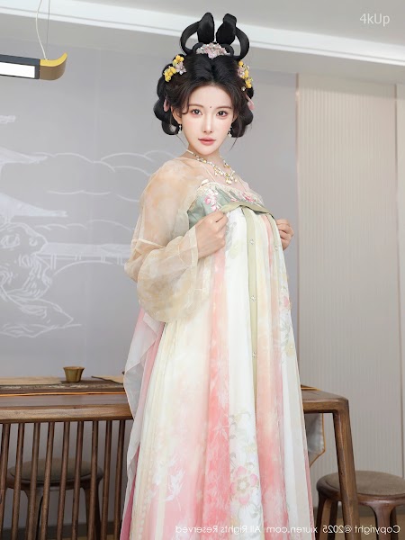 XIUREN No.10645 梨霜儿