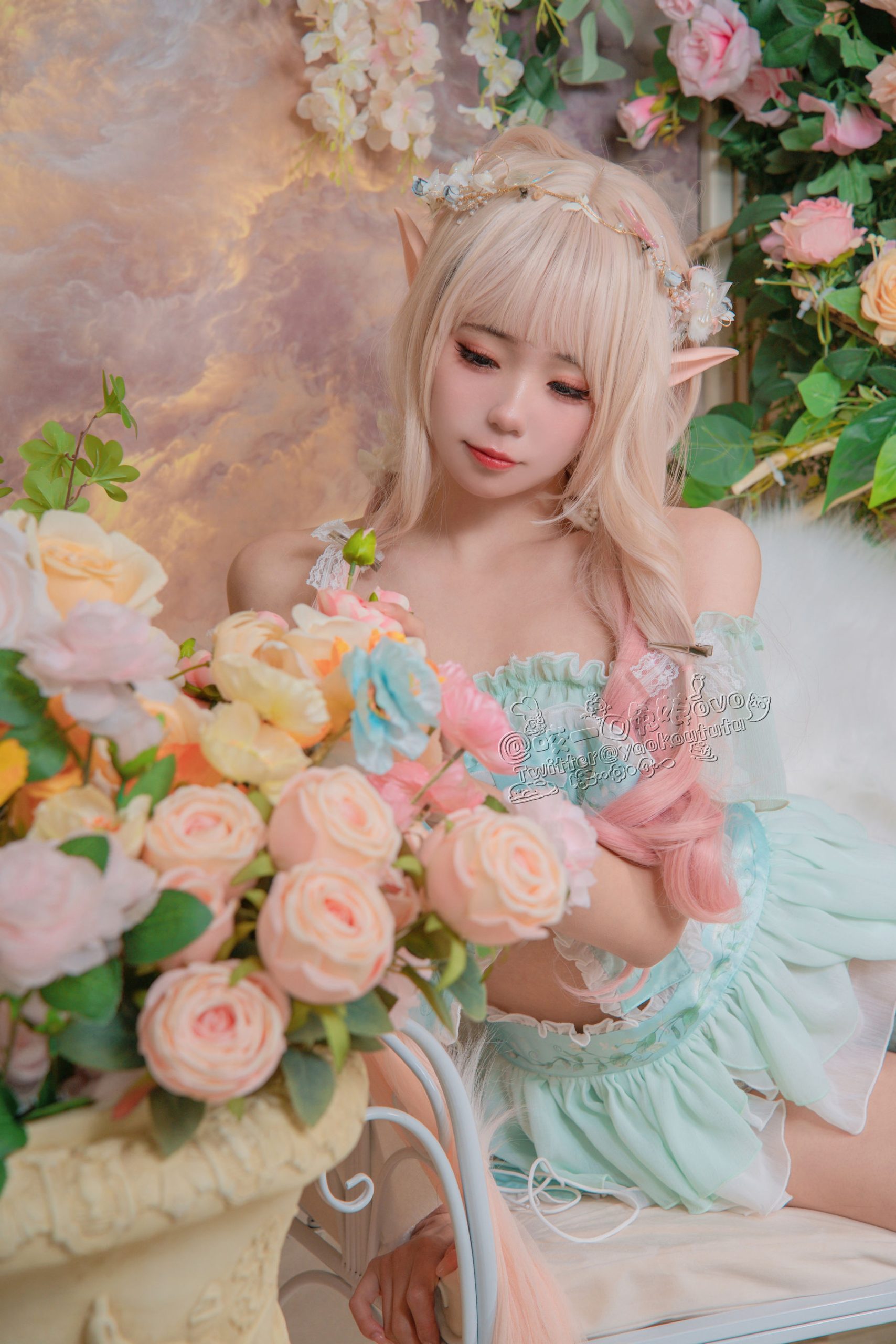 [福利COS] 咬一口兔娘 - 豌豆公主的秘密花房