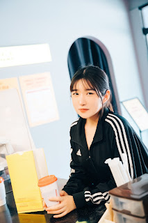 [Loozy] Sonson (손손) – Cinema Girl (+S.Ver)