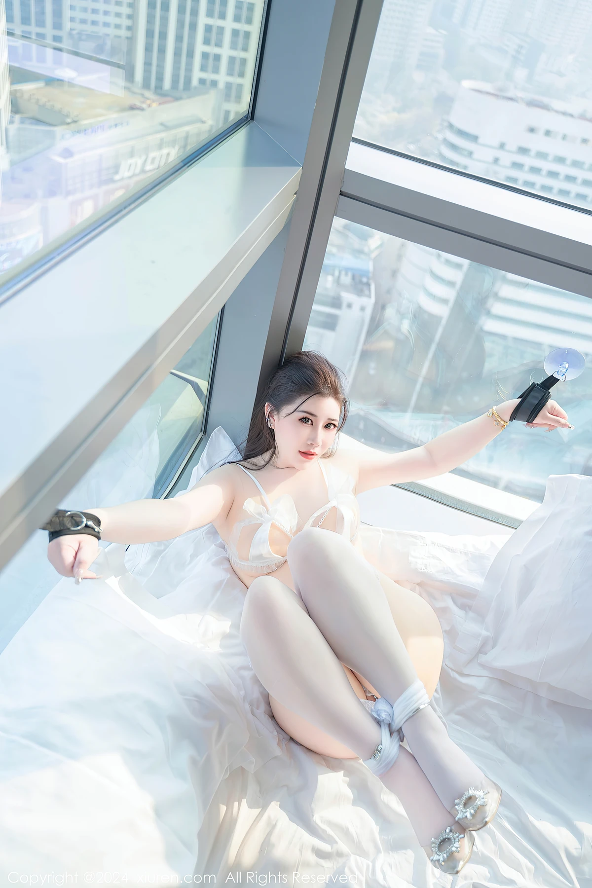 XiuRen秀人网 No.8837 王婉悠Queen
