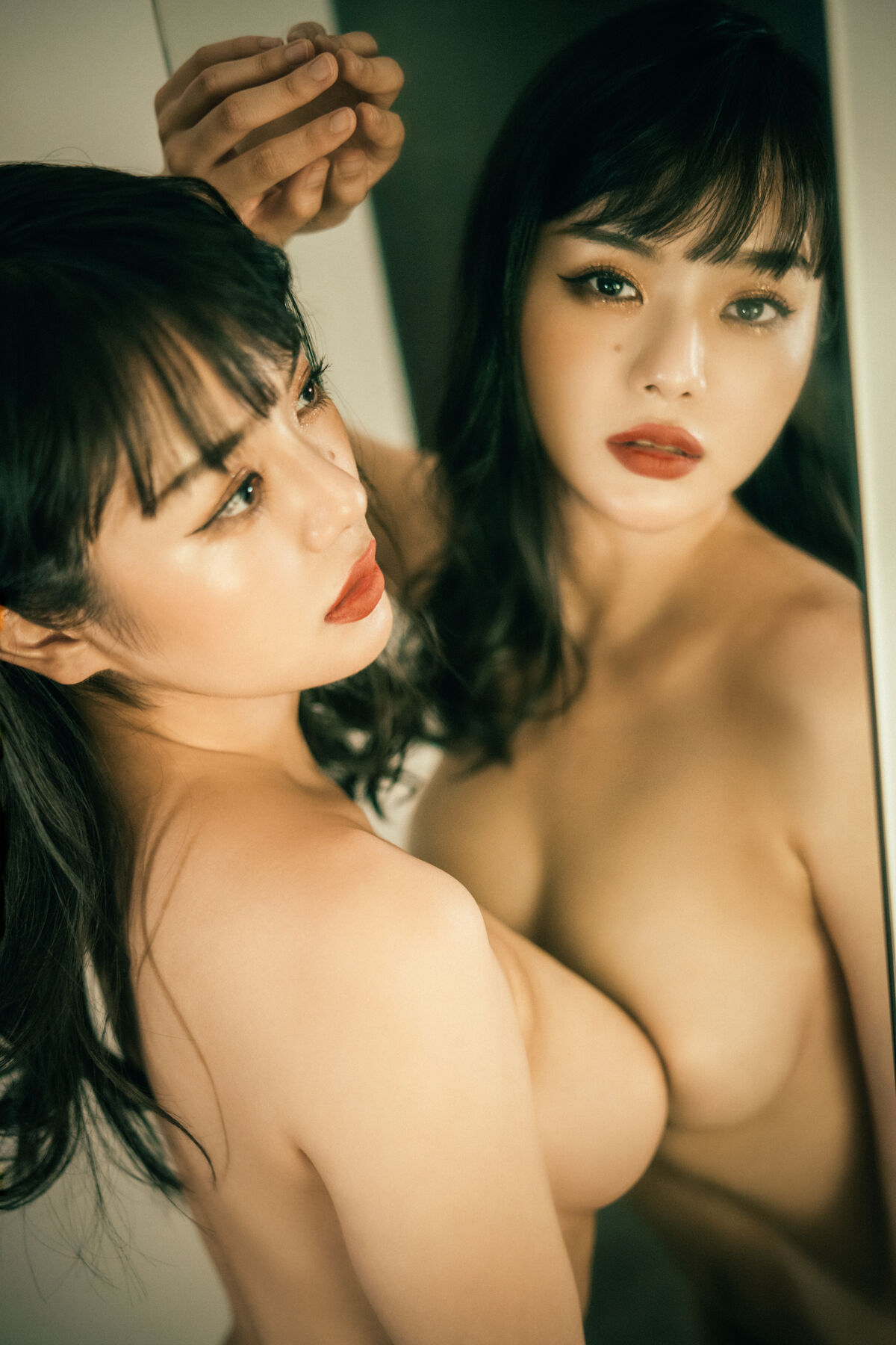 EIMI – Undergarments (88P)