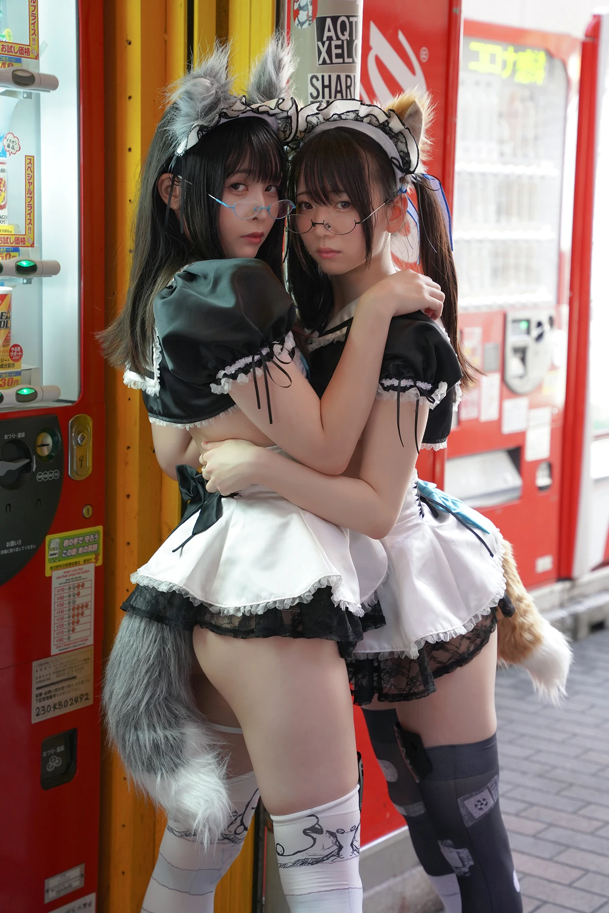 Sui Utatane うたたね翠, Mizuna Shione 水那しおね, 写真集 「野生のメイドがあらわれた！」 Set.01