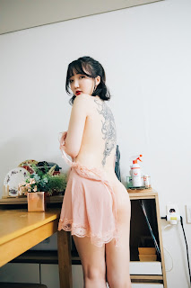 [Loozy] Son Ye-Eun (손예은) – Happy Birthday (+S.Ver)