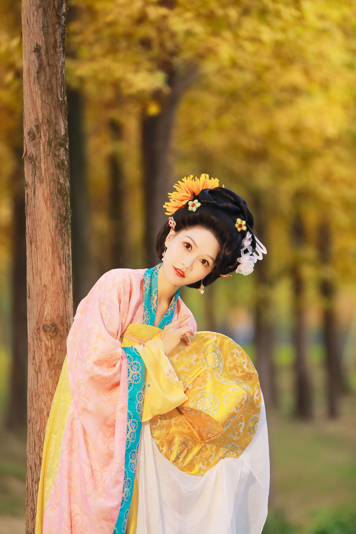 YiTuYu艺图语 Vol.8199 焚香小也 (25P)