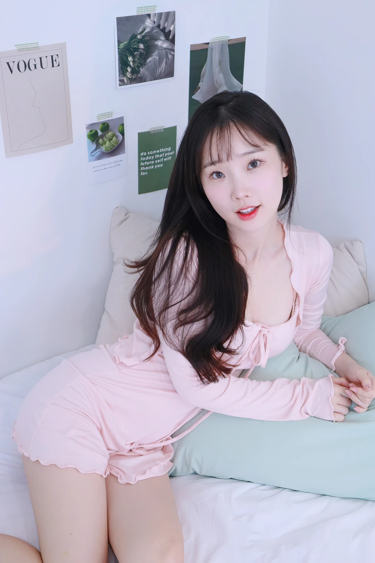 Pureding 퓨딩, Sexy Photobook Vol.12