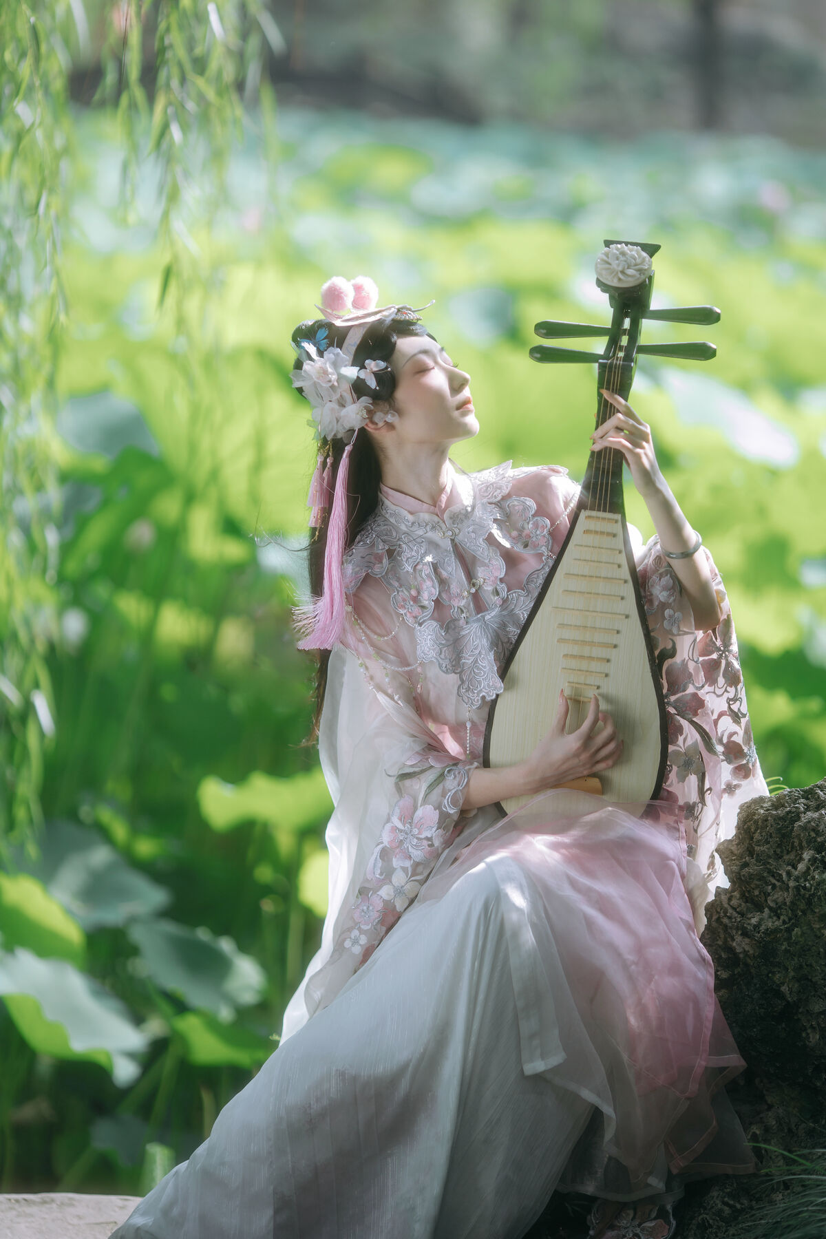 YiTuYu艺图语 Vol.8510 就是景年 (23P)