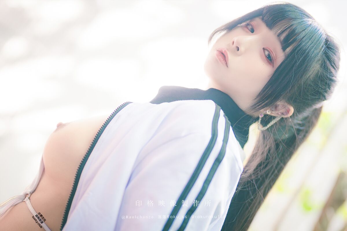 Coser@落落Raku – 锻炼日 Exercise Day (62P – 1V)