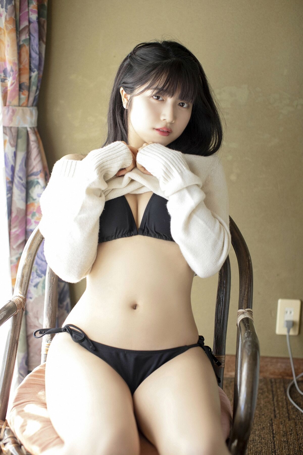 YS Web 2021-02-24 Vol.908 Rio Yoshida 吉田莉桜 – 可憐 清楚 黒髪美少女18歳 Part1
