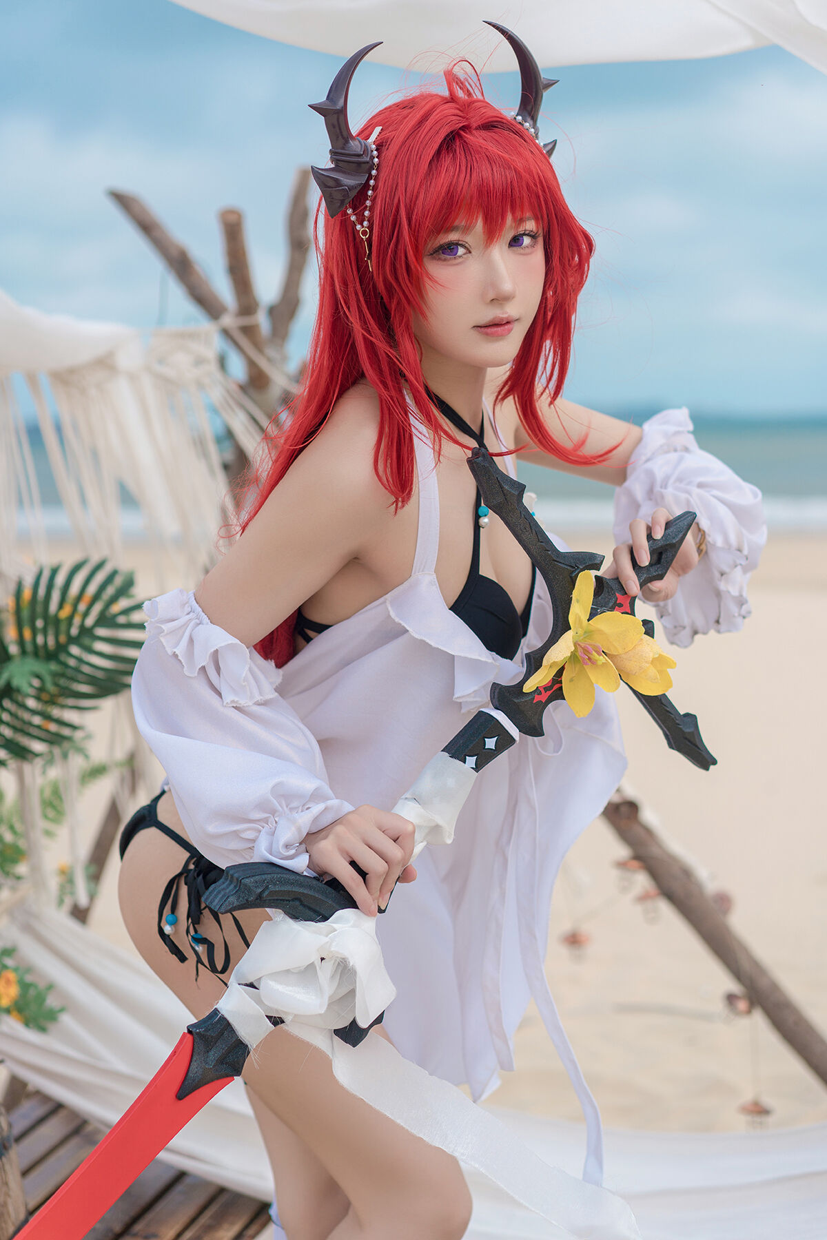 Coser@阿包也是兔娘 – 明日方舟 史尔特尔泳装