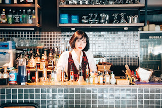 [Loozy] Son Ye-Eun (손예은) – Tainted Love Bar