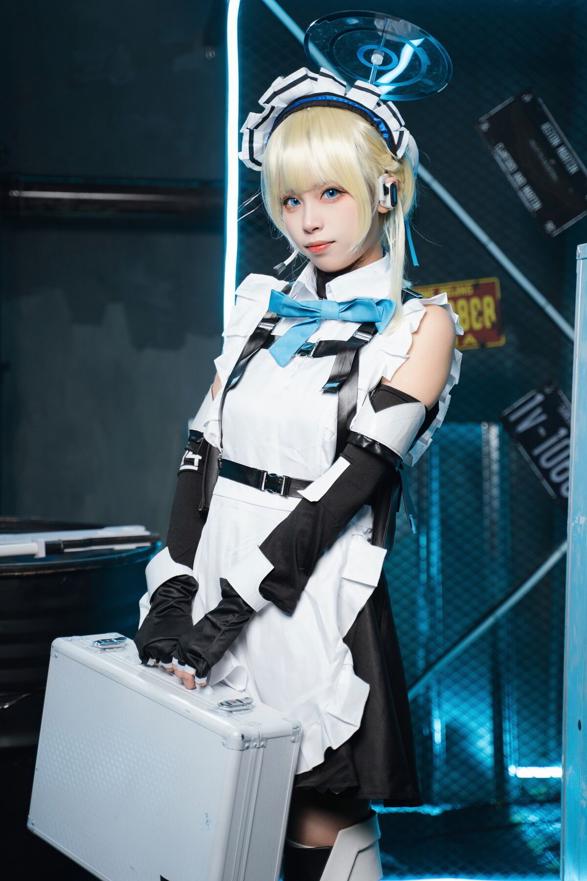 Coser@三無人型 – 蔚蓝档案 飞鸟马时兔女郎 (60P)