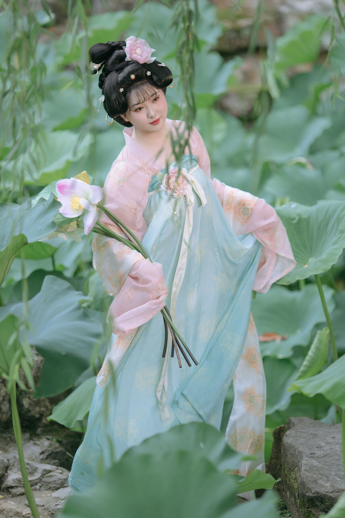 YiTuYu艺图语 Vol.8519 子小浔 (29P)