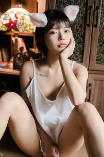 [PINK] U.Hwa (은유화) – My Cat