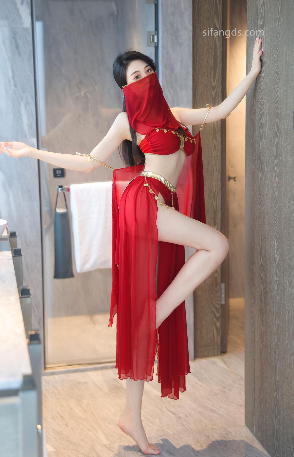 XR Uncensored Qing Miao 清妙 – R18 秀人网模特 红色舞裙 S Part01 (48P – 4V)