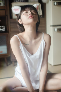 [PINK] U.Hwa (은유화) – My Cat