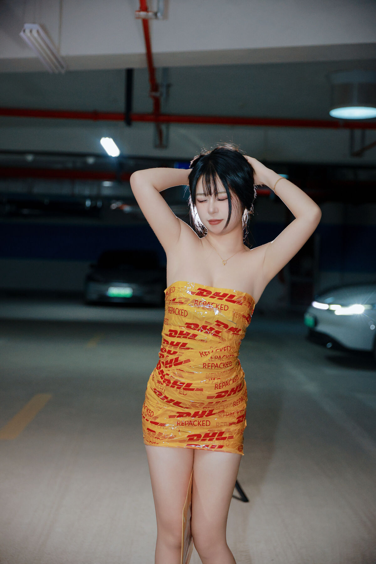 YiTuYu艺图语 Vol.8494 王哪跑 (28P)