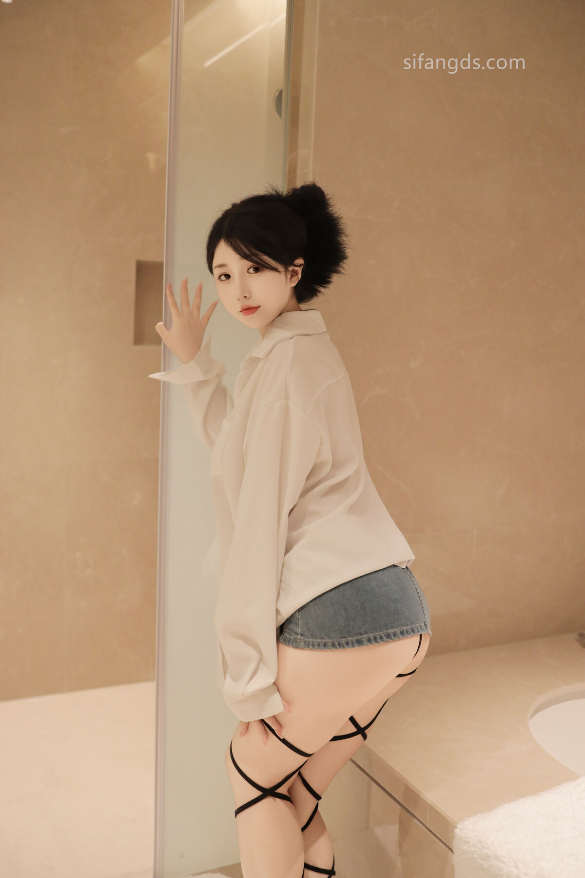 XR Uncensored Chen Xiao Hua 陈小花 – R18 秀人网模特 浴室中的激情 Part02 (47P)