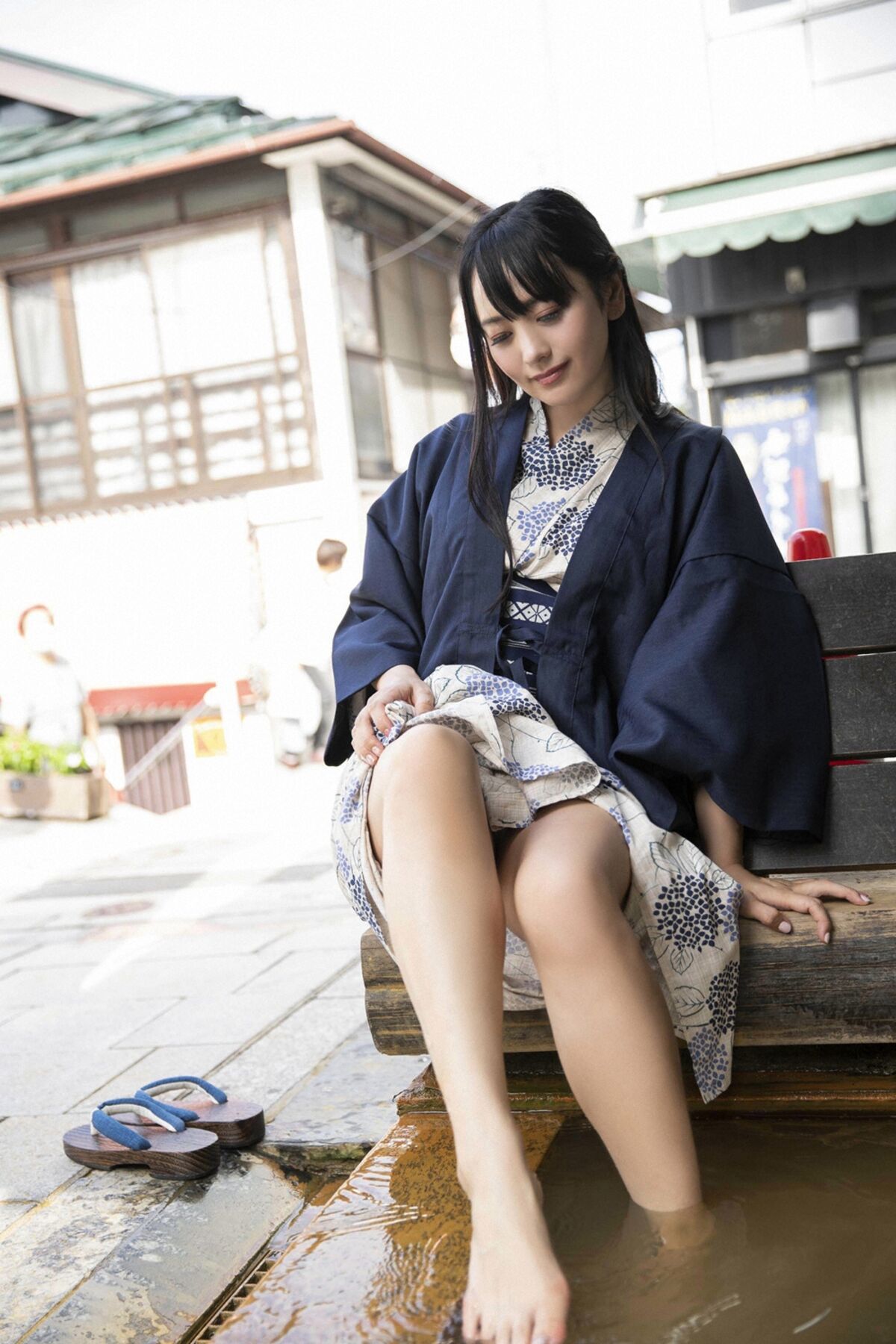 YS Web 2020-12-09 Vol.901 Mariko Seyama 脊山麻理子 – 才女アナウンサーの愛人遊戯