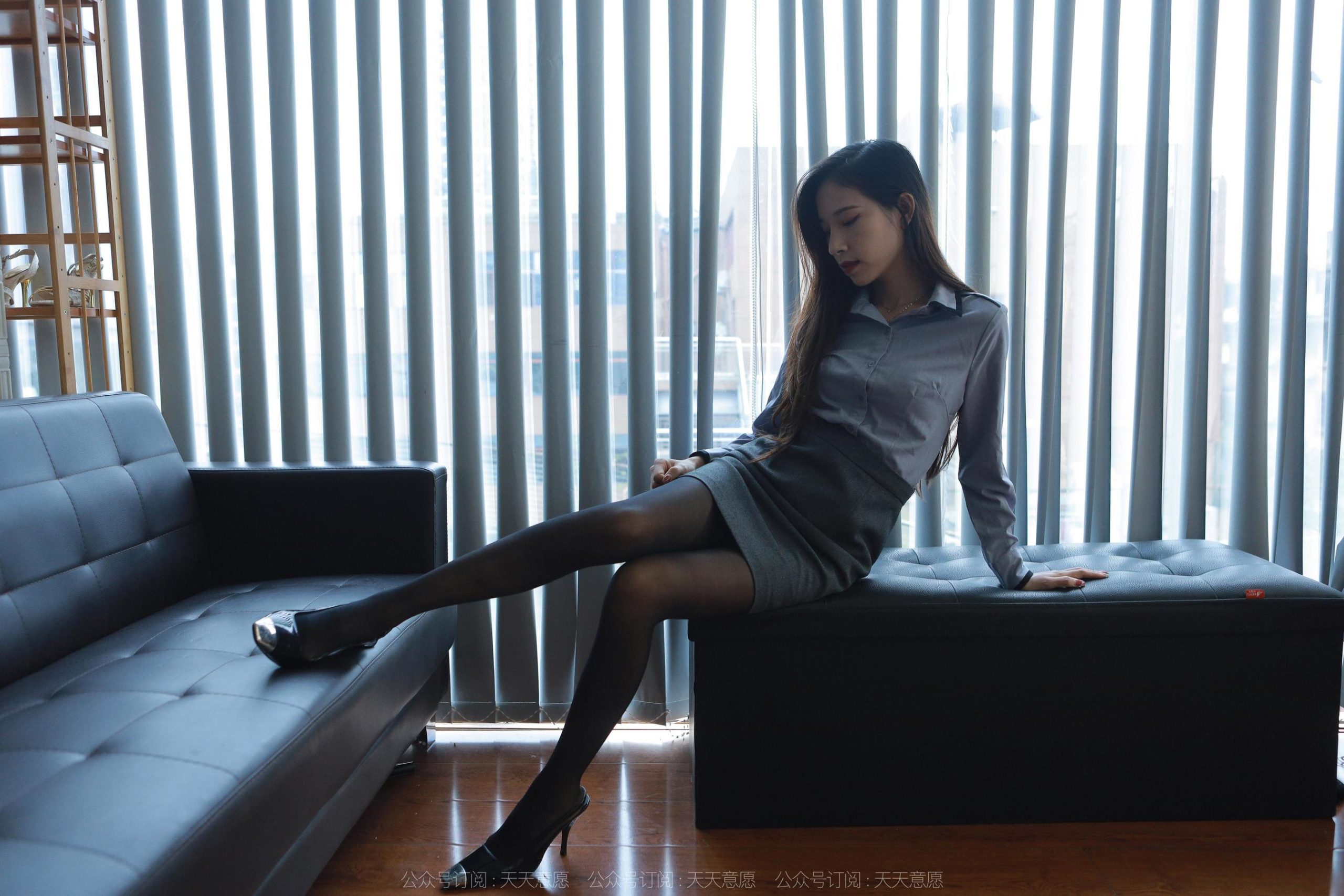 IESS异思趣向 - 模特：美子 《嘿丝灰裙》