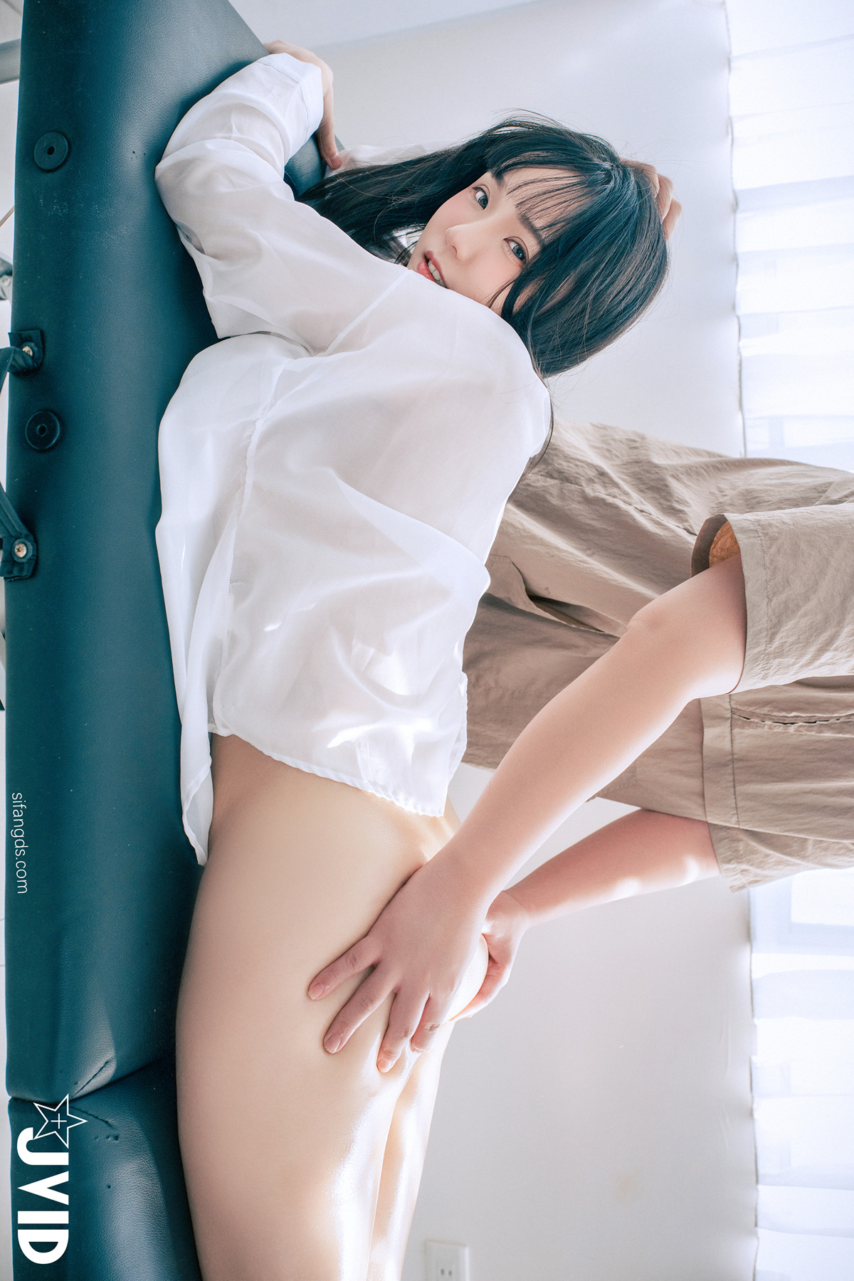 JVID Angela寶7 – 被按摩師玩弄の墮落妻子－寶七🔥被技巧高超的手技開發出性感帶 Set.06