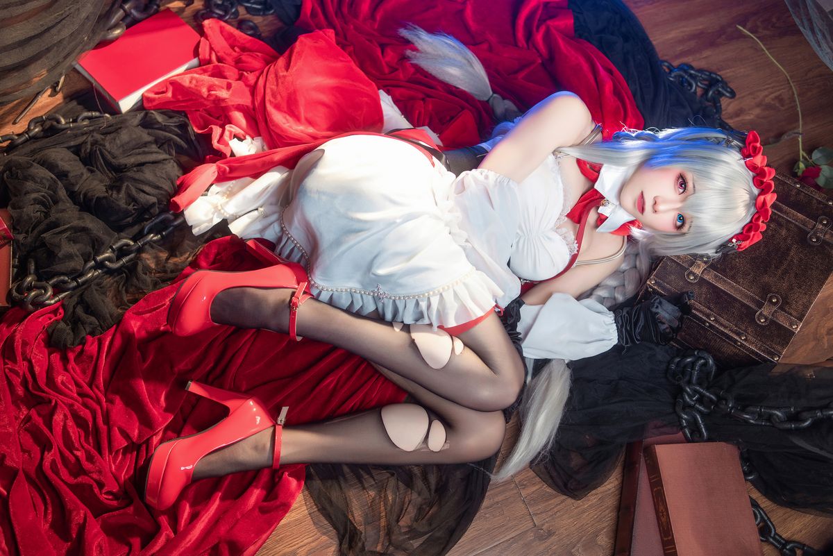 Coser@Tomoyo酱 – 碧蓝航线 埃尔宾小红帽 (31P)