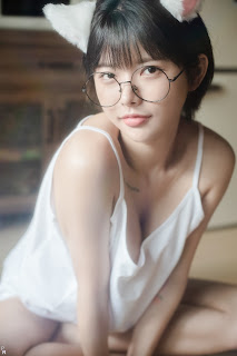 [PINK] U.Hwa (은유화) – My Cat