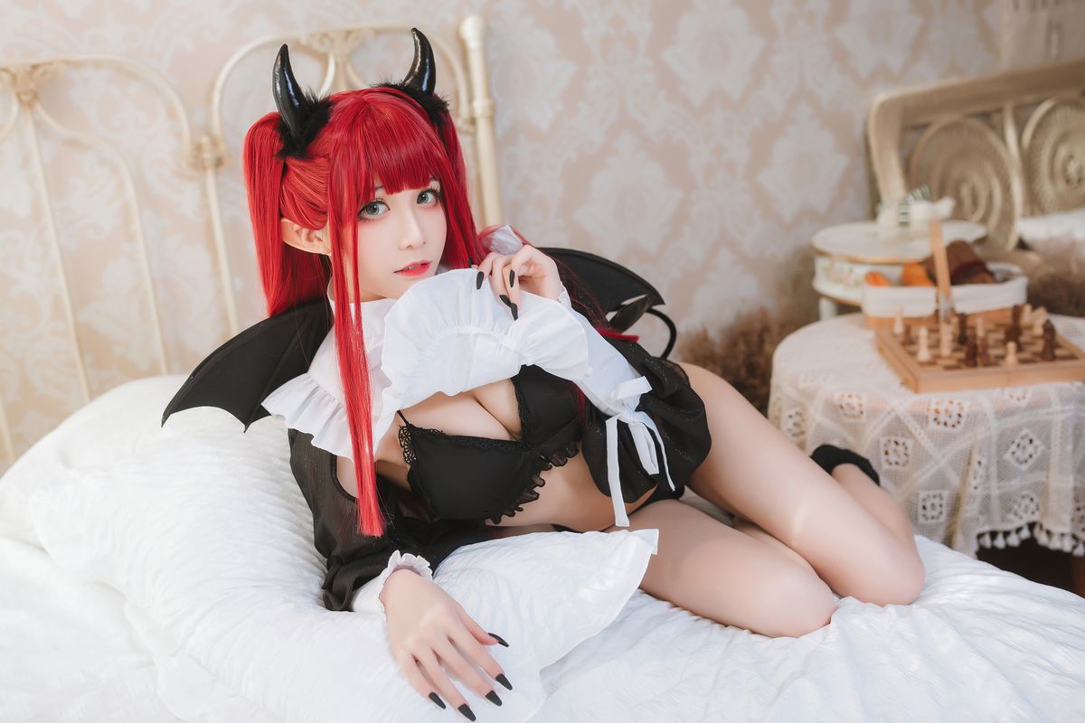 Coser@Tomoyo酱 – 更衣人偶 利兹魅魔 (24P)