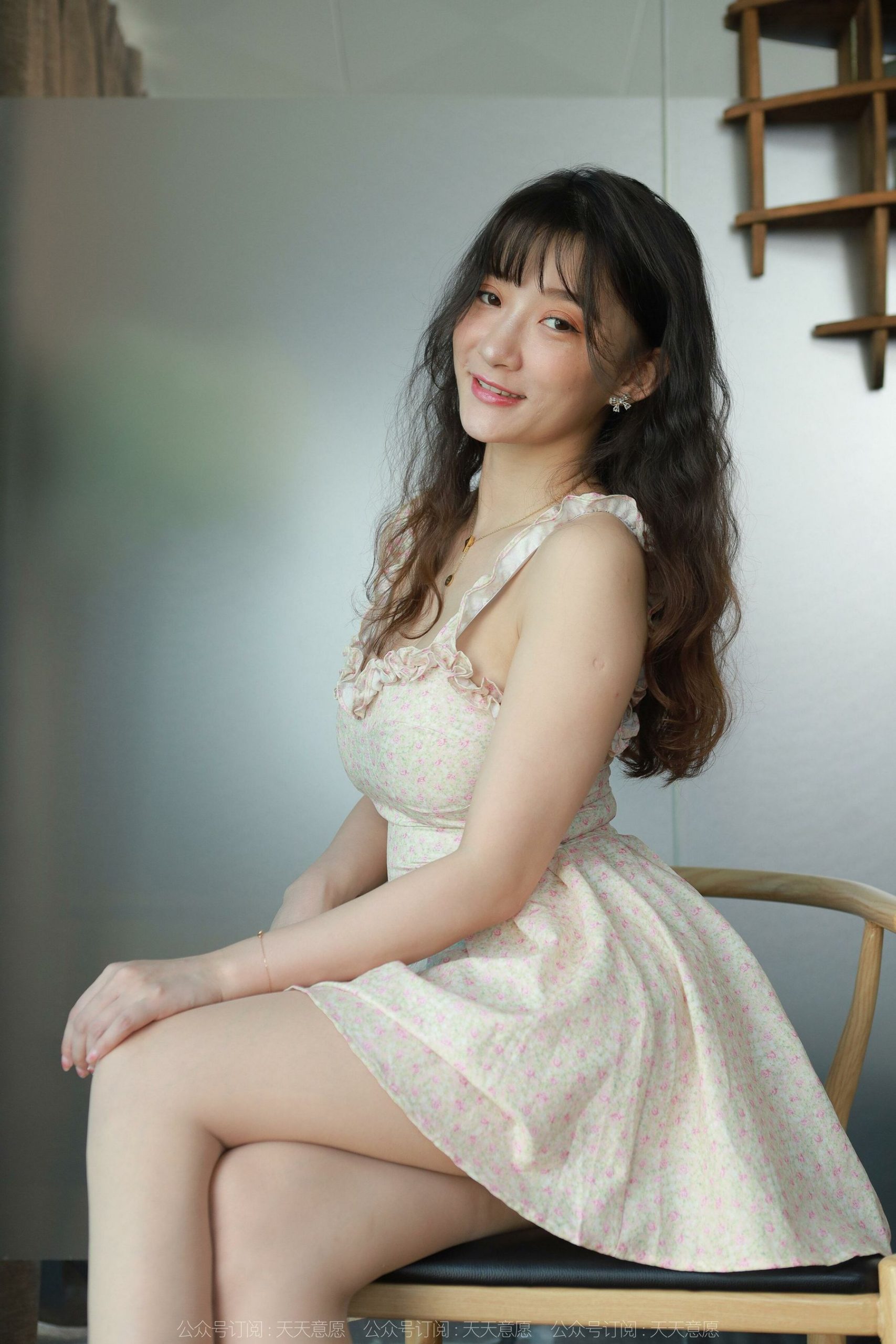 IESS异思趣向 - 模特：秋秋《迷人事业线》