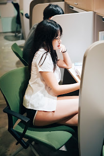 [Loozy] Sonson (손손) – Reading Room