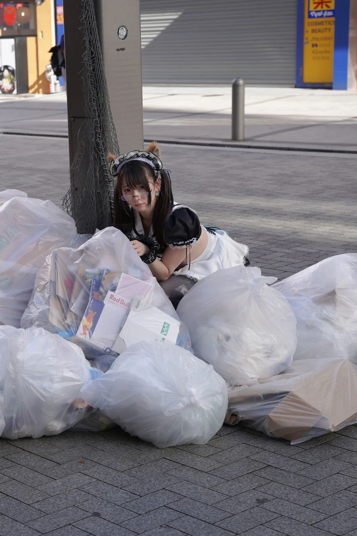 Sui Utatane うたたね翠, Mizuna Shione 水那しおね, 写真集 「野生のメイドがあらわれた！」 Set.03