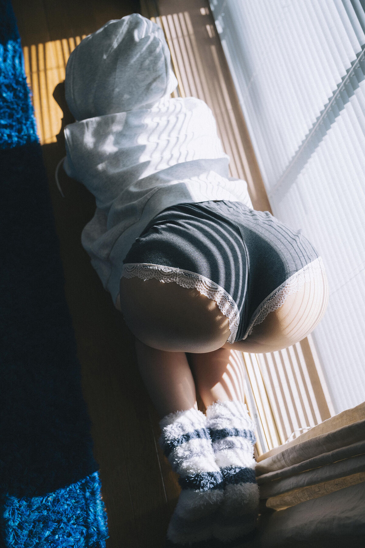 JP Shinonome Umi 東雲うみ – 彼女が部屋でしたいこと ENTAMEデジタル写真集 (49P)