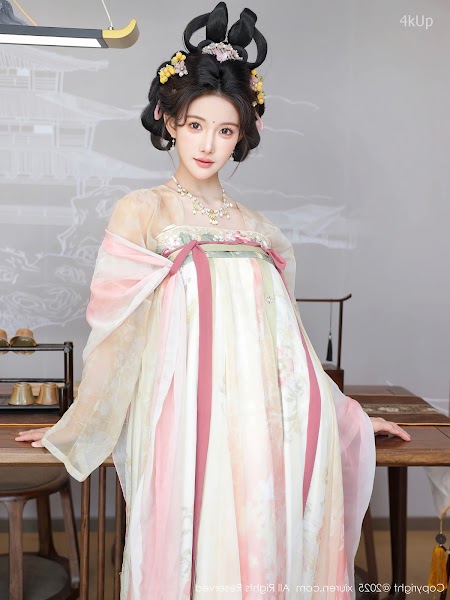 XIUREN No.10645 梨霜儿
