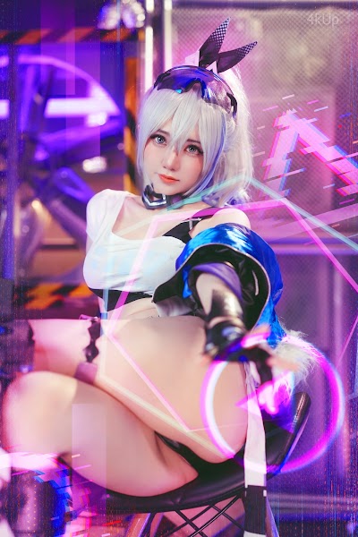 Coser@Sally多啦雪 (Sally Dorasnow) Silver Wolf