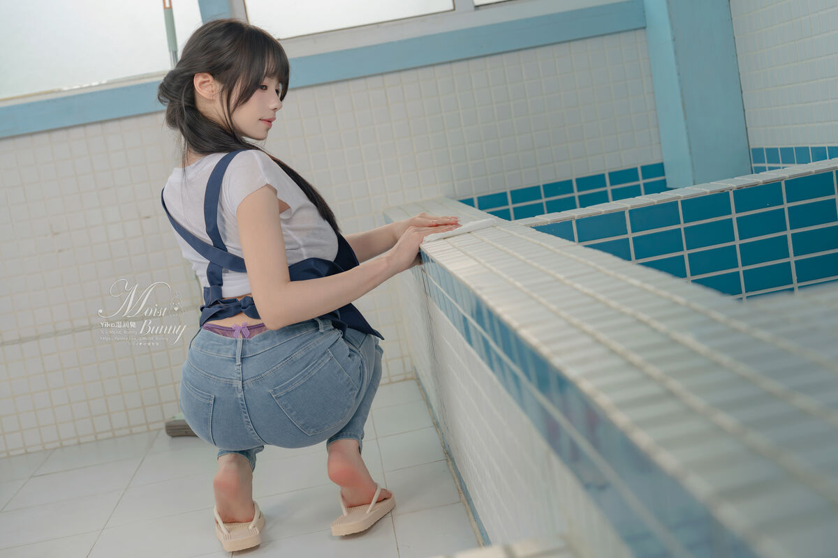 Coser@黏黏团子兔 – 09月作品『钱汤の女将』每夜 Part01 (55P – 2V)