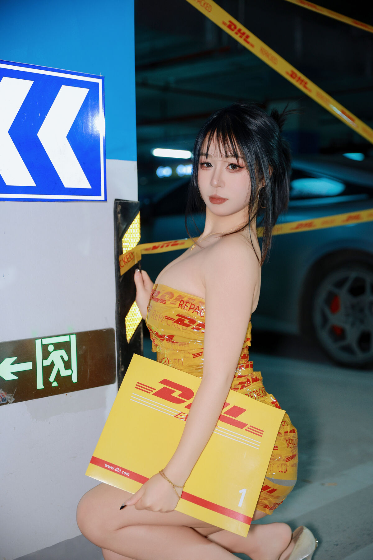 YiTuYu艺图语 Vol.8494 王哪跑 (28P)