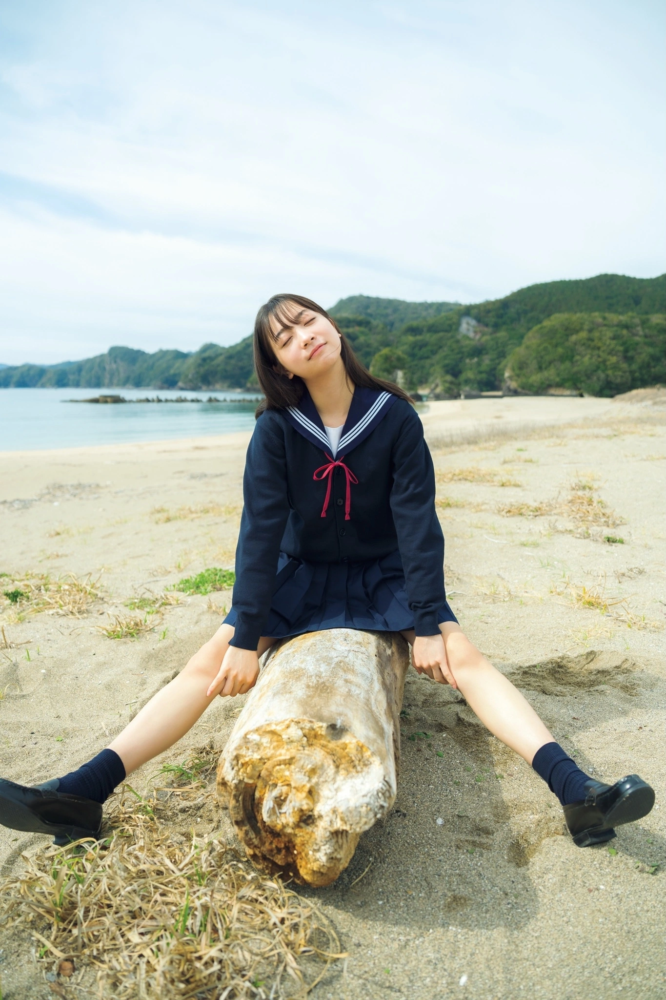 Maya Imamori 今森茉耶, 1st写真集 「恋がはじまクる」 Set.02