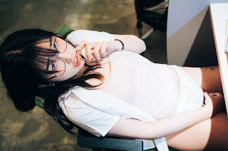 [Loozy] Sonson (손손) – Reading Room