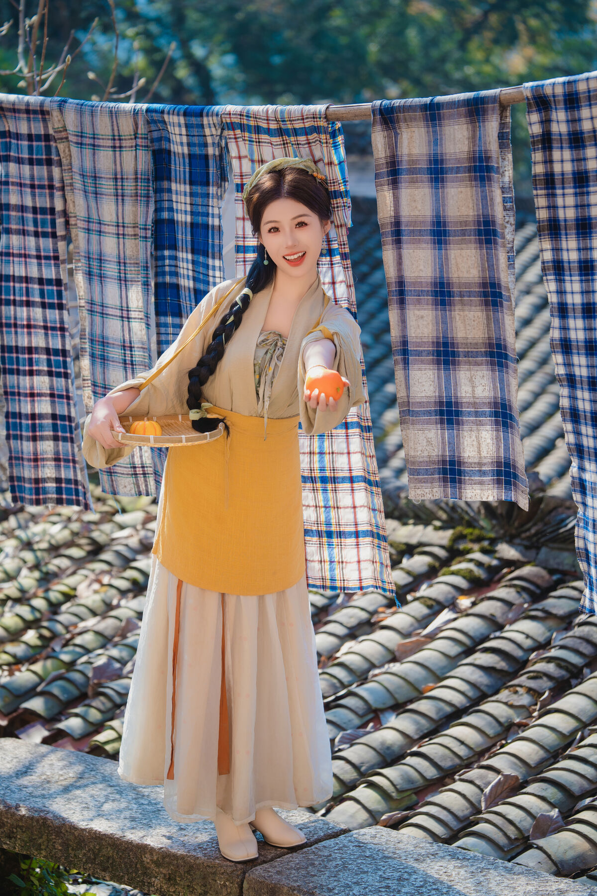 YiTuYu艺图语 Vol.8344 周婷 (16P)