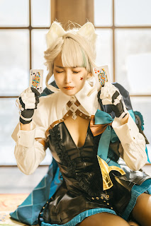 Coser@慕慕Momo – 原神 Genshin 琳妮特的色情魔術 室内