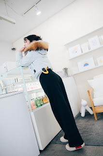 [Loozy] Sonson (손손) – Nude Apron