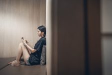 [JVID] 辰辰 – 终于约到女神泡汤-浴巾一直掉-最后不穿了直接拍