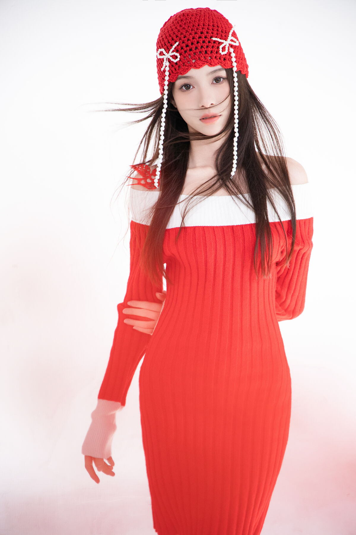 YiTuYu艺图语 Vol.8484 白了还想白 (23P)